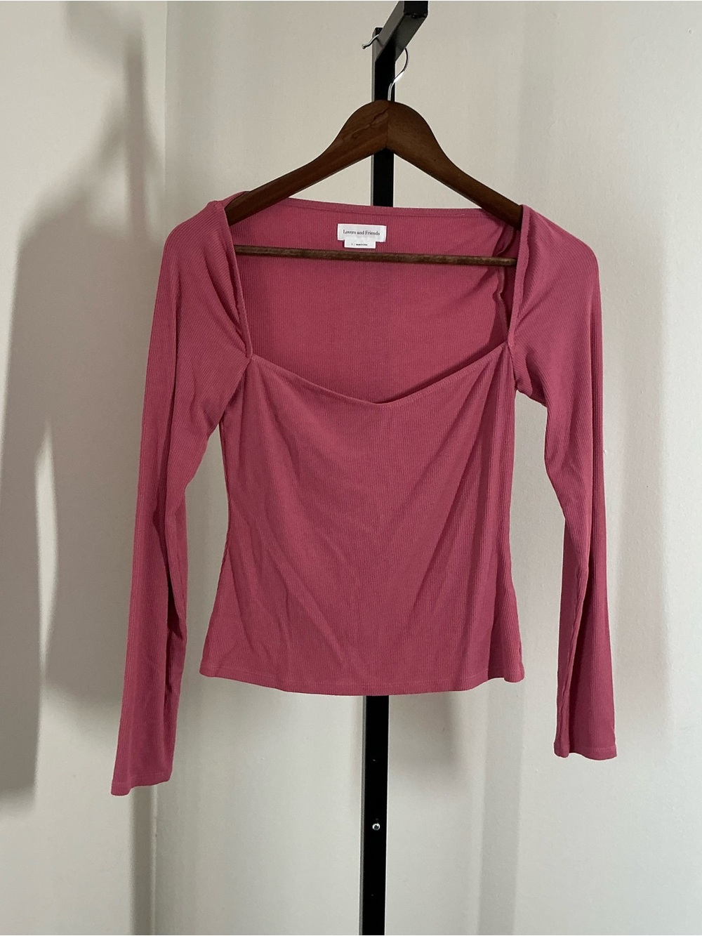 Lovers + Friends | Distinctive Sweetheart Neckline Long-Sleeve Ribbed Top